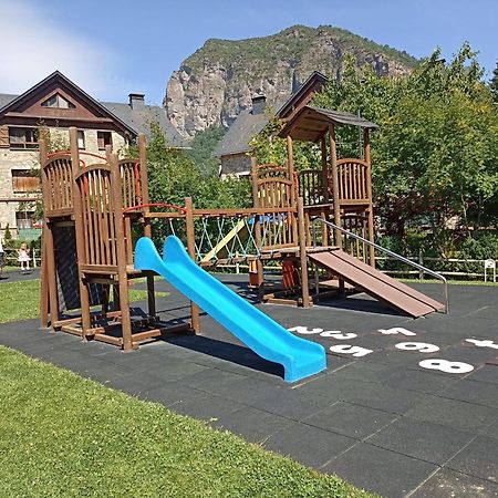Apartamento A10 De Formigal, 9 Personas Y Garaje เอสการิลญา ภายนอก รูปภาพ