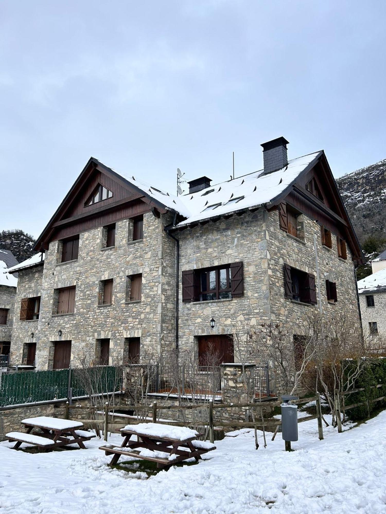 Apartamento A10 De Formigal, 9 Personas Y Garaje เอสการิลญา ภายนอก รูปภาพ